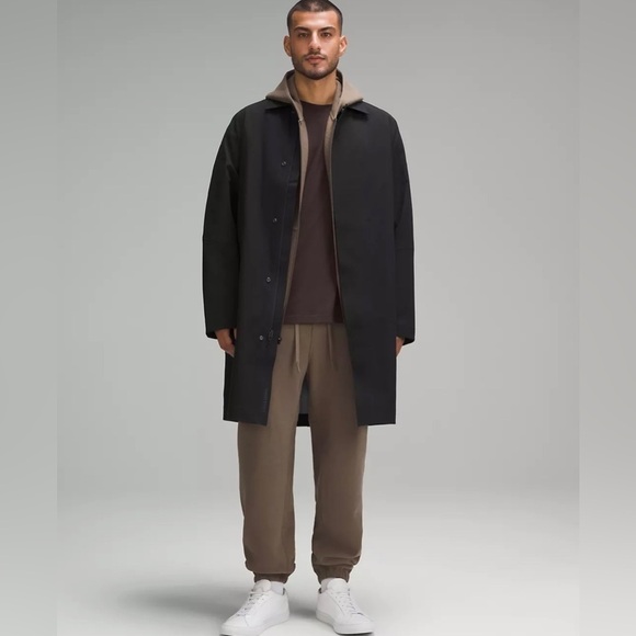 Lululemon New Venture Rain Coat men’s size small color black - Picture 1 of 9